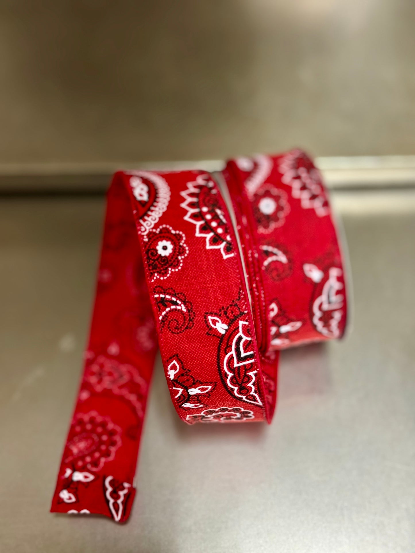 1.5 Inch By 10 Yard Red Paisley Bandana Ribbon