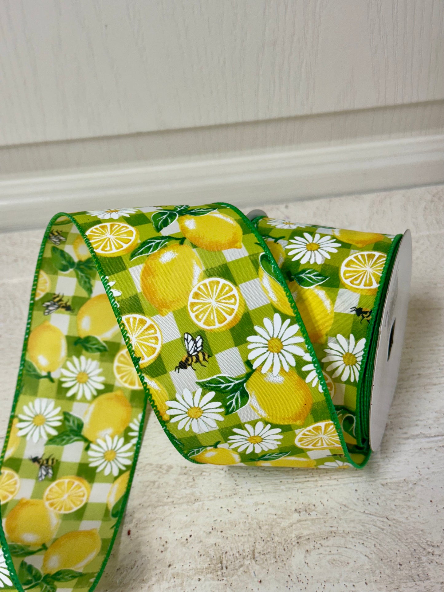 2.5 Inch By 10 Yard Green And Yellow Lemons Daisies And Bees Ribbon