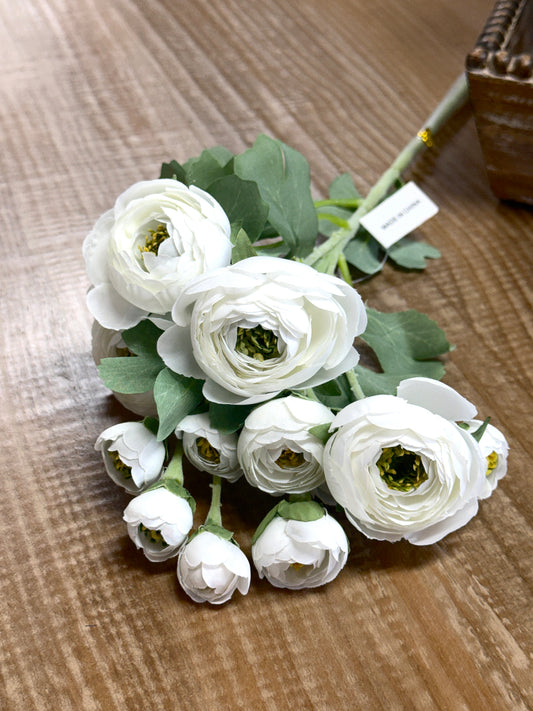 21.5 Inch White Ranunculus Spray