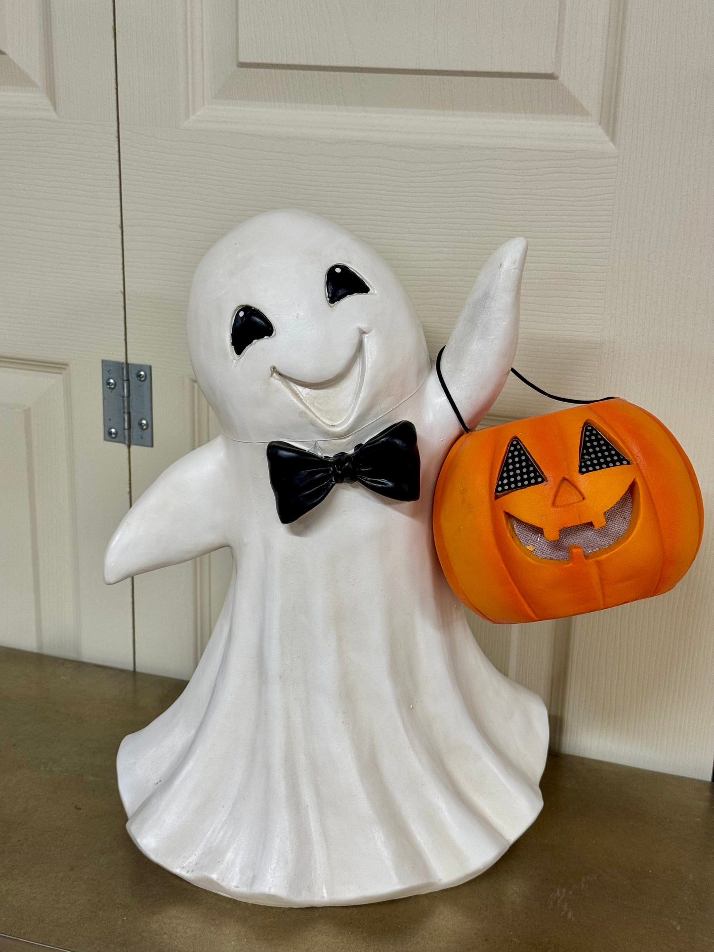 16 Inch Halloween Resin Ghost With Bow Tie And Jack O Lantern