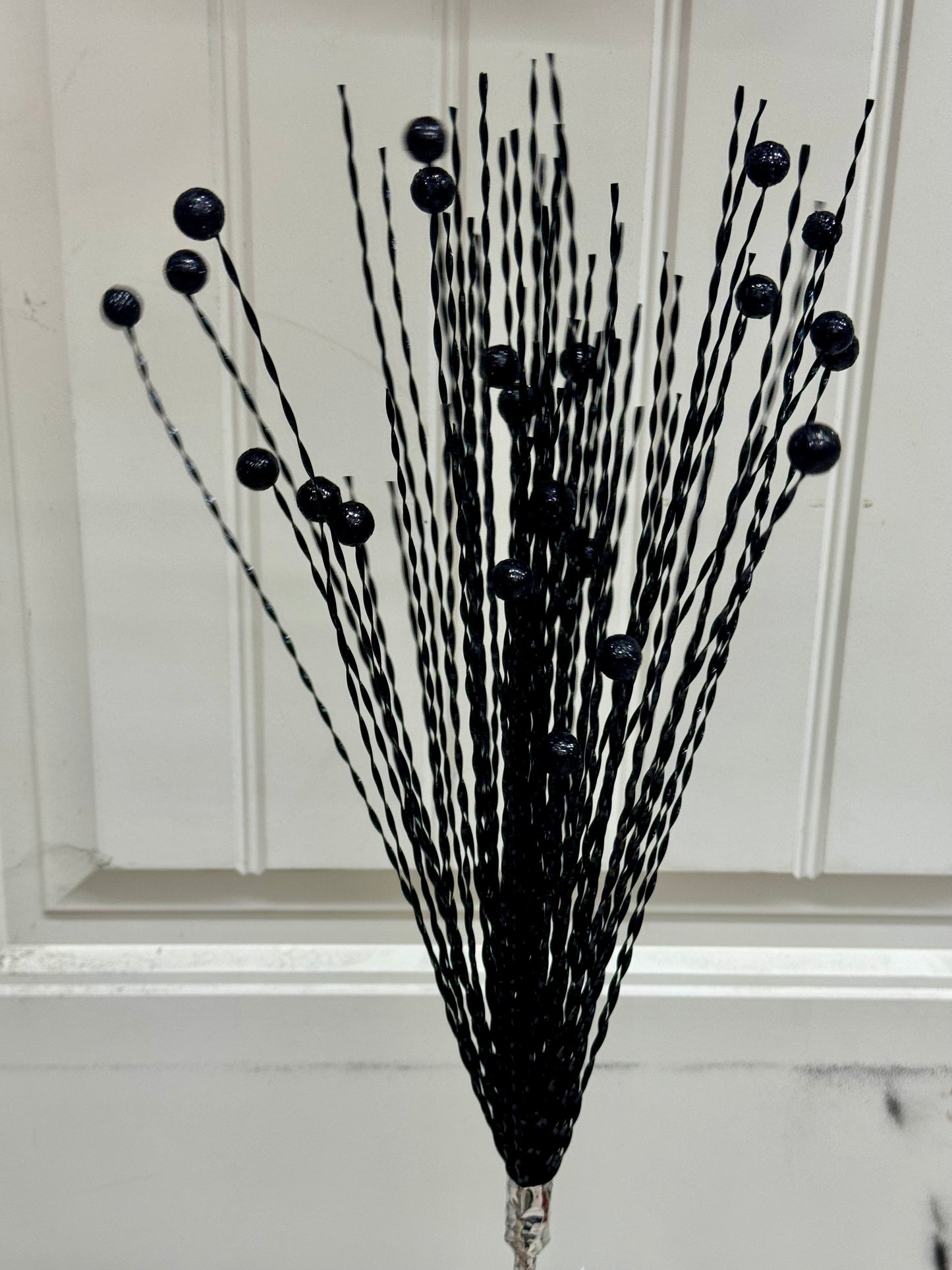 30 Inch Black Tinsel And Ball Spray