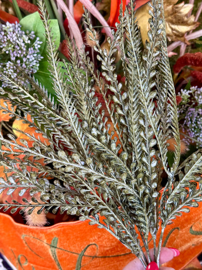 17.5 Inch Moss Green And White Wash Bead Grass Bush