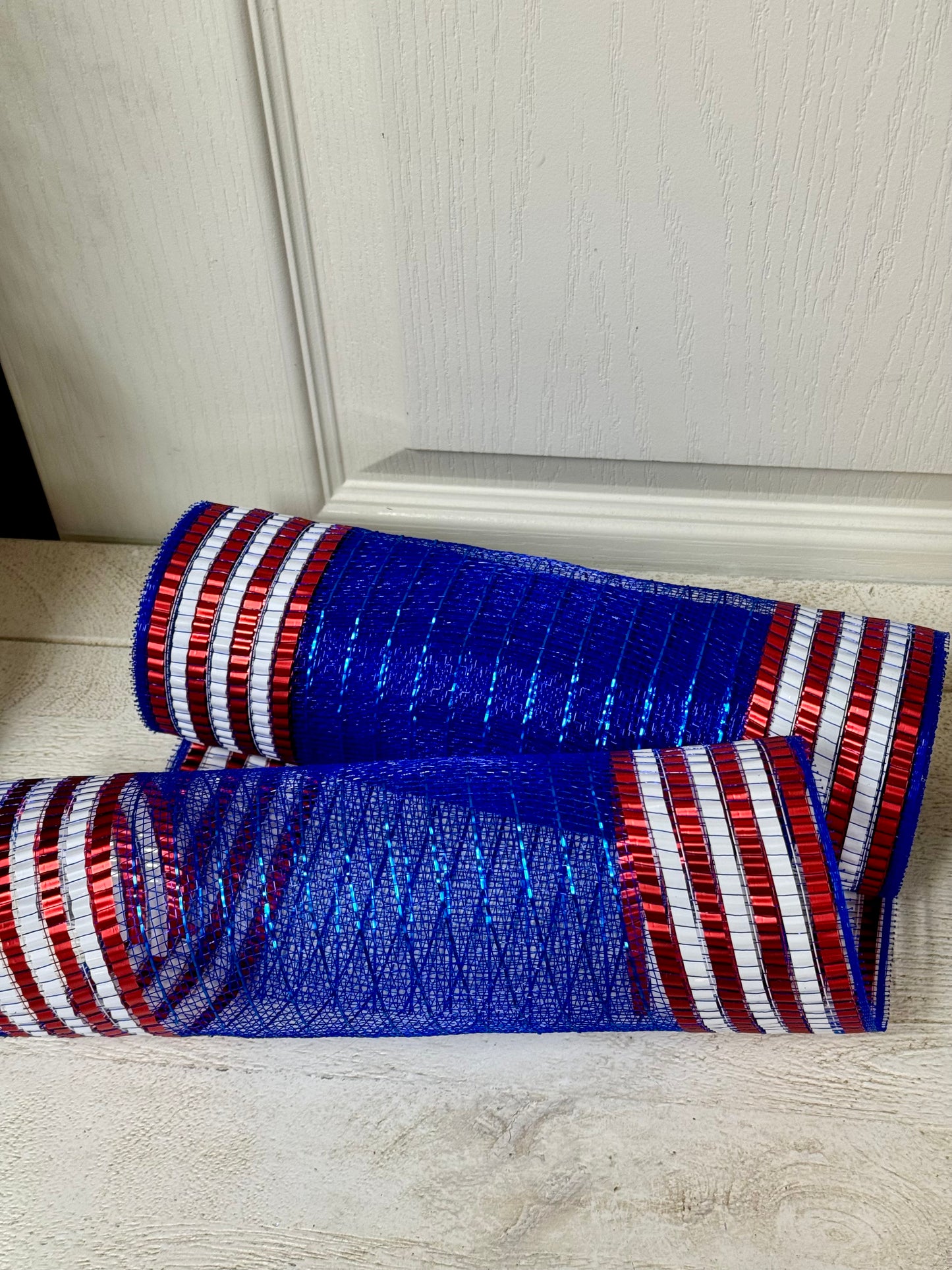 10 Inch By 10 Yard Red White And Blue Foil Matte Extra Large Border Mesh