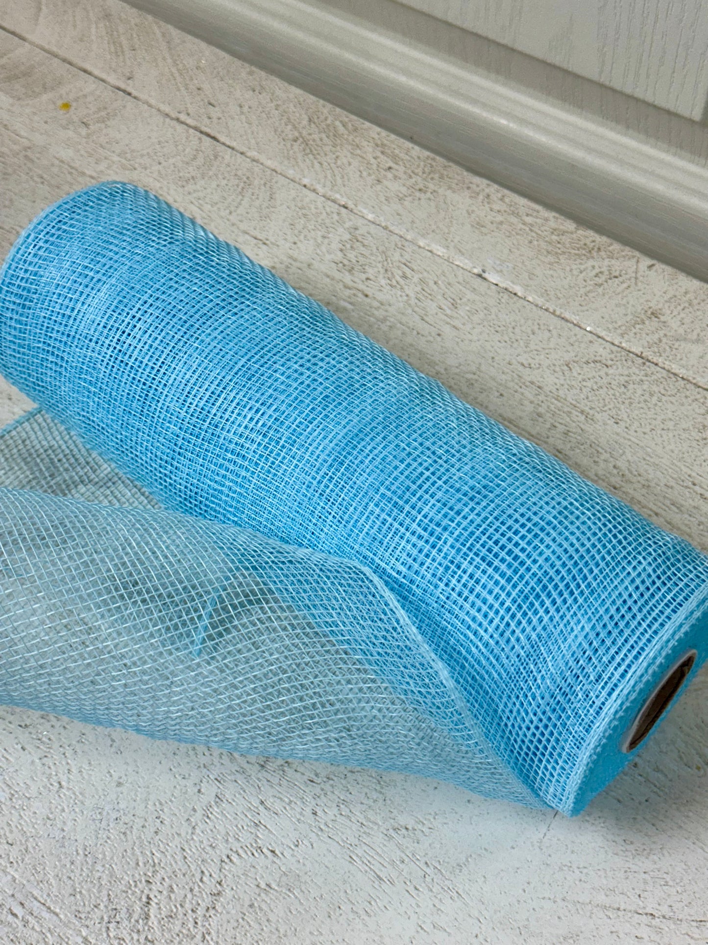 10 Inch By 10 Yard Light Blue Mesh