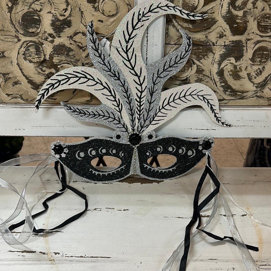 Mardi Gras Black And White Mask