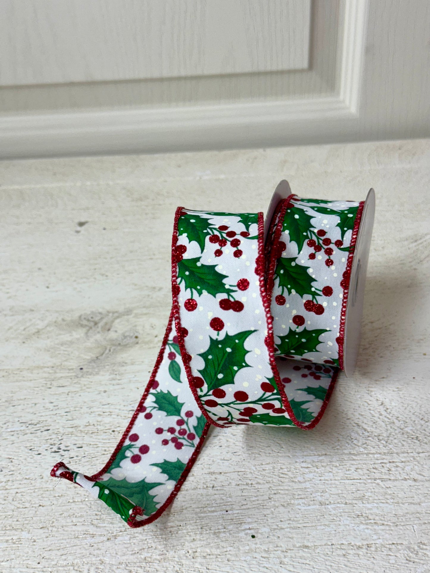 1.5 Inch By 10 Yard Holly Leaves And Berries Ribbon