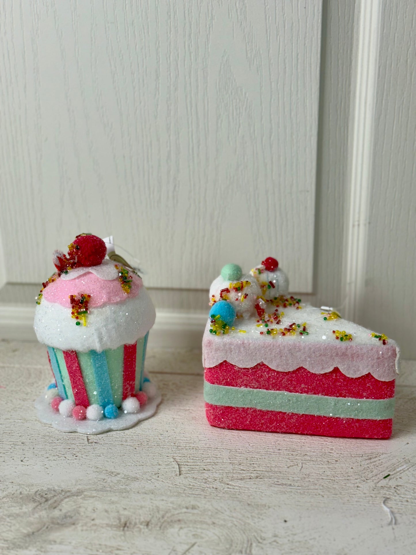 4.5 Inch Sundae And Cake Ornament Two Styles