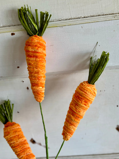 28 Inch Orange Carrot Spray