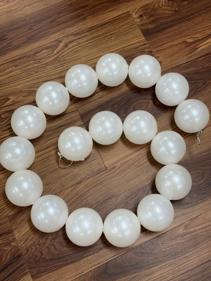 6 Foot White Large Pearl Garland