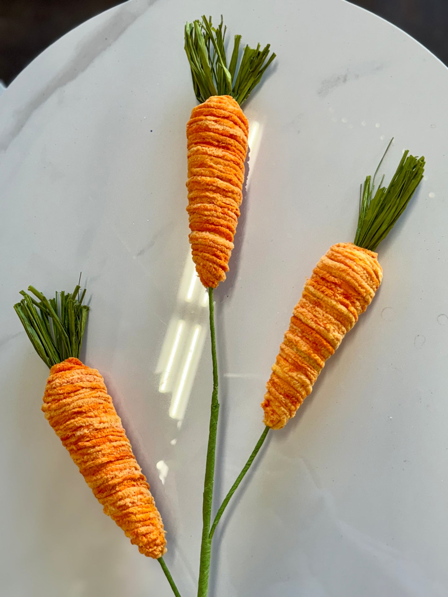 28 Inch Orange Carrot Spray