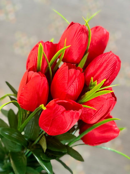 19 Inch Red Tulip Floral Bush