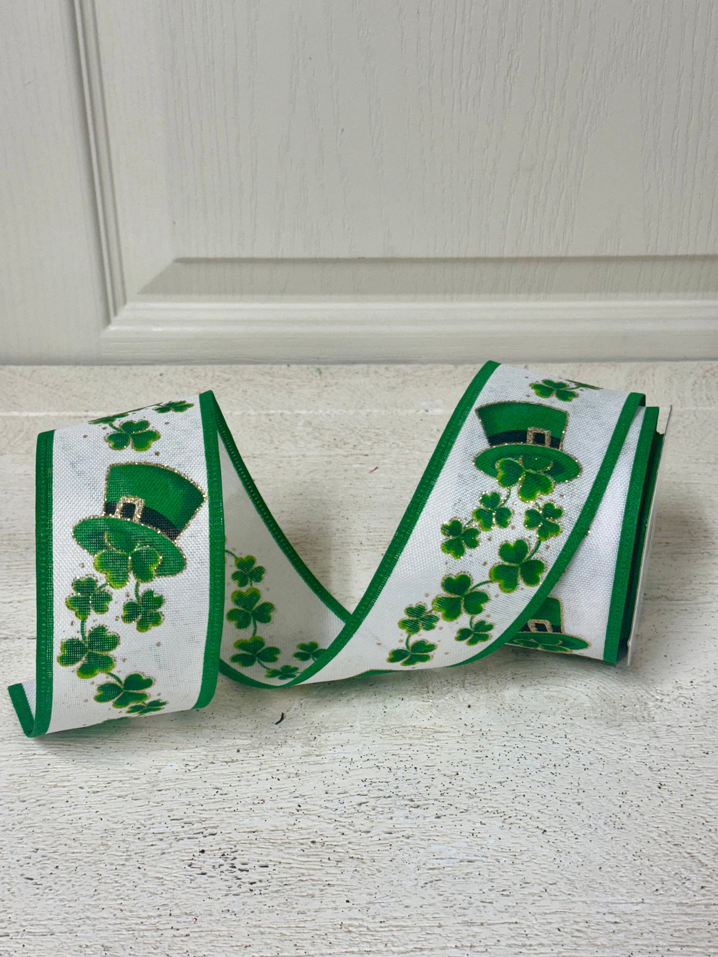 2.5 Inch By 10 Yard White Linen Shamrocks St. Patrick Hat Ribbon