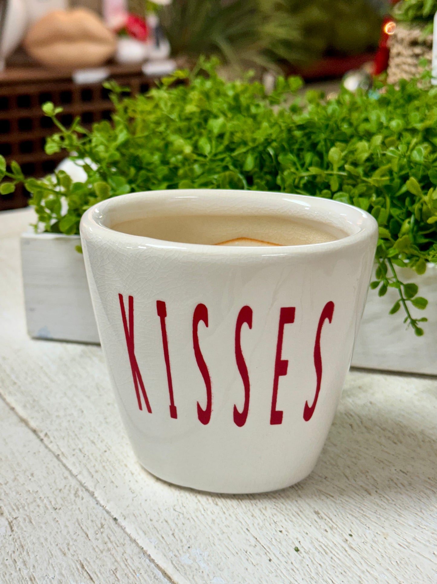 4 Inch Kisses Ceramic Vase