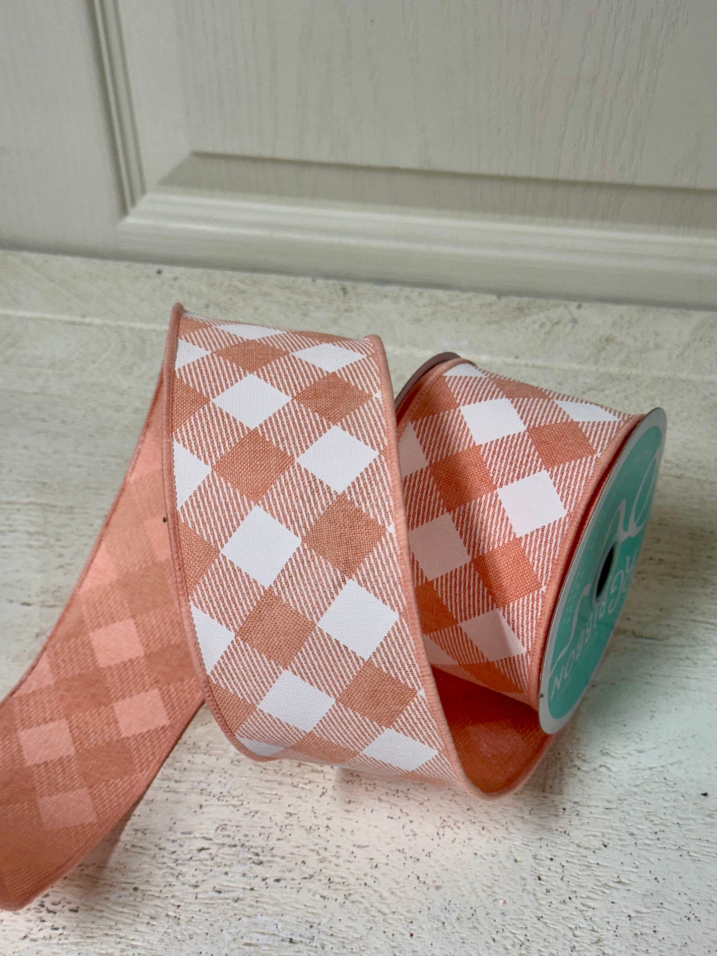 2.5 Inch By 10 Yard Peach And White Diagonal Check Ribbon