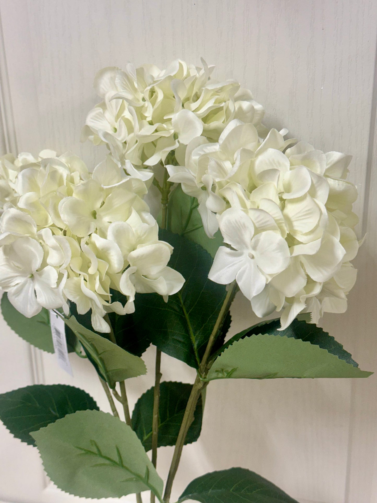 20.5 Inch White Hydrangea Bush