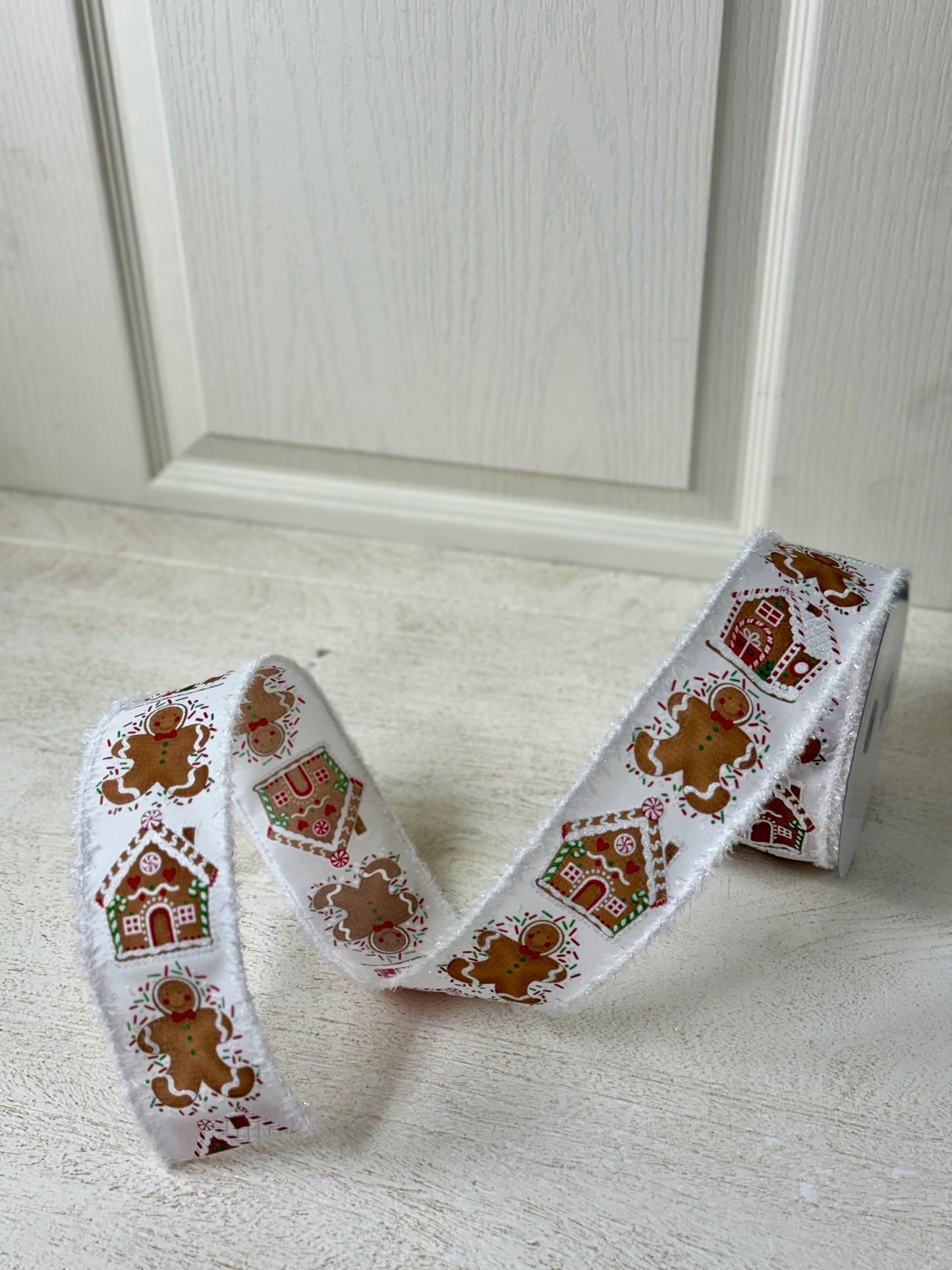 2.5 Inch By 10 Yard Gingerbread Ribbon With White Drift Edging