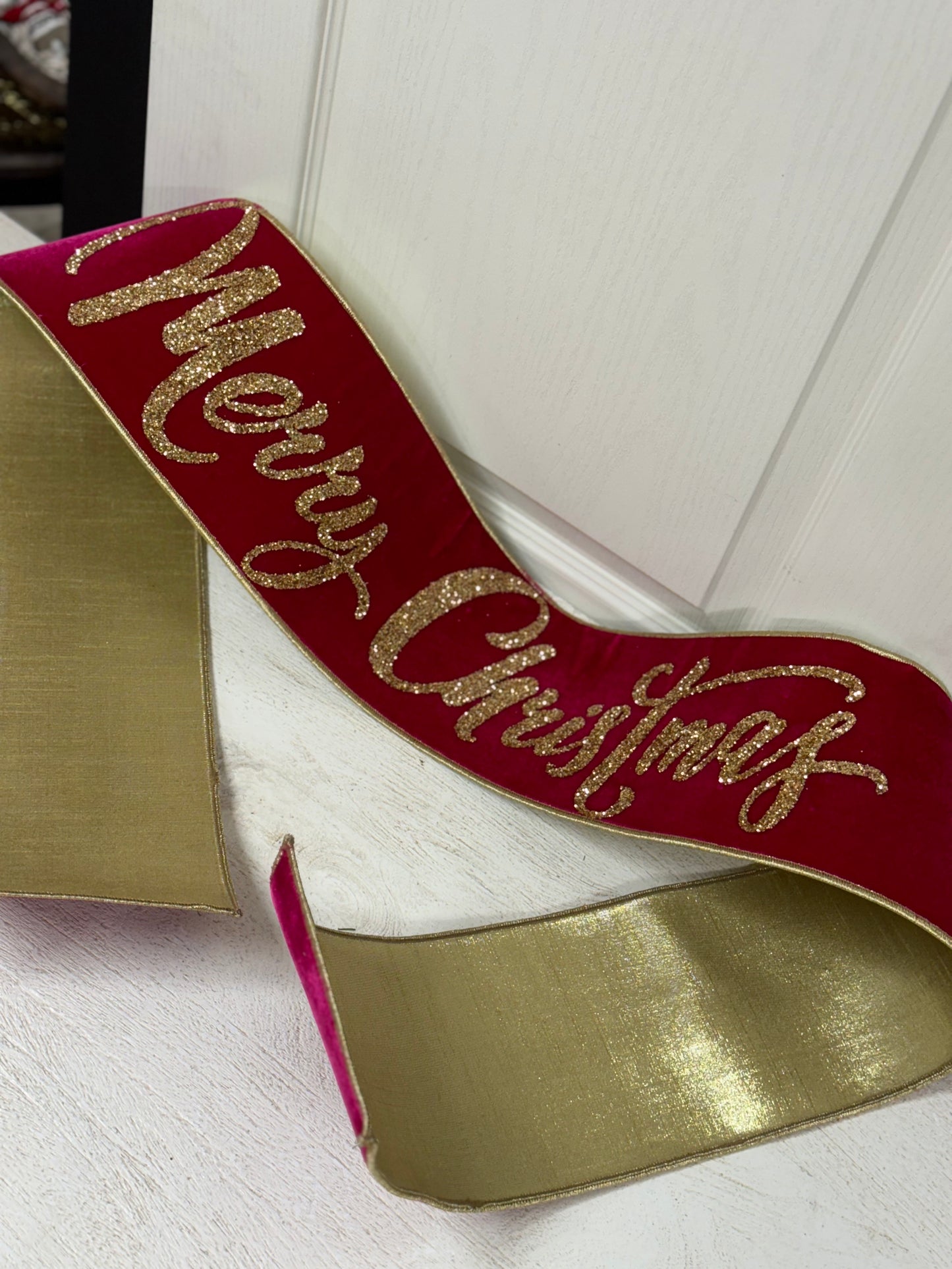 6 Inch By 70 Inch Hot Pink And Gold Merry Christmas Banner