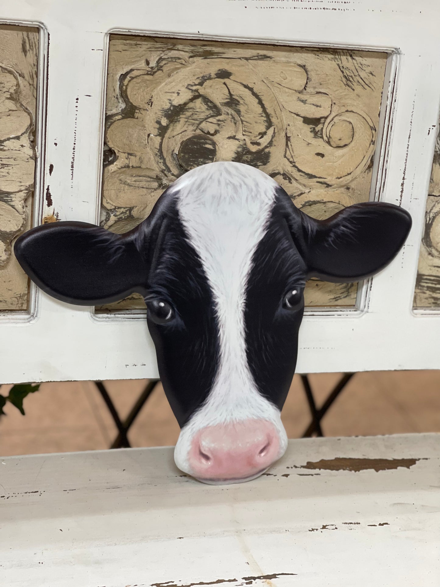 Black And White Metal Cow Head Sign