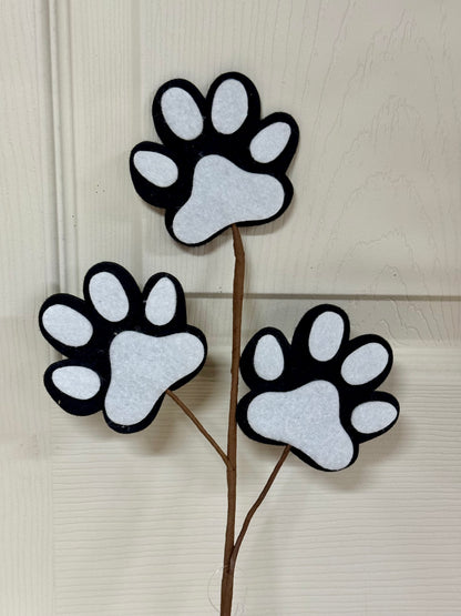 13.5 Inch Black And White Felt Pawprint Spray