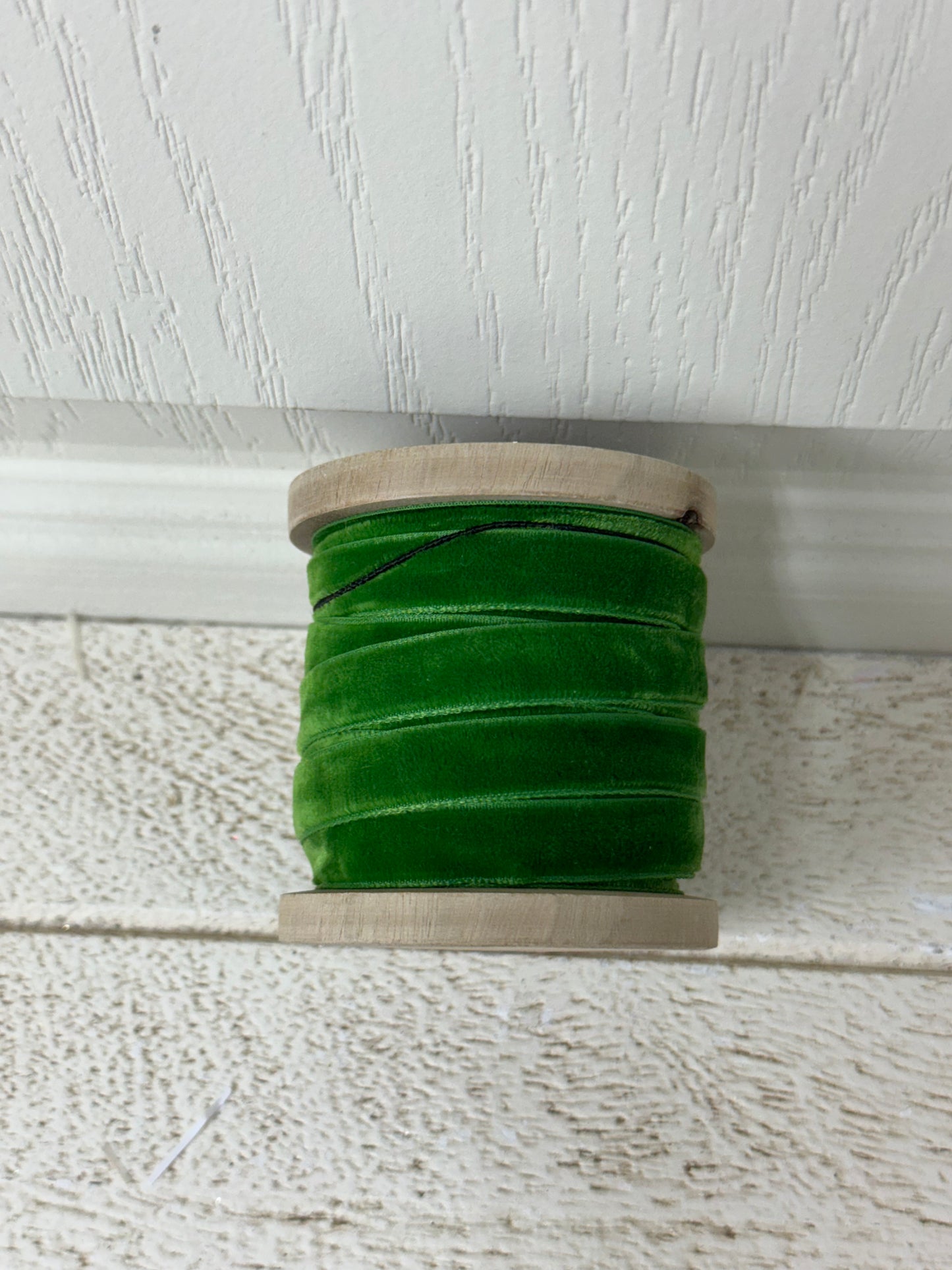 10 Yard Velvet Ribbon On Spools Three Colors