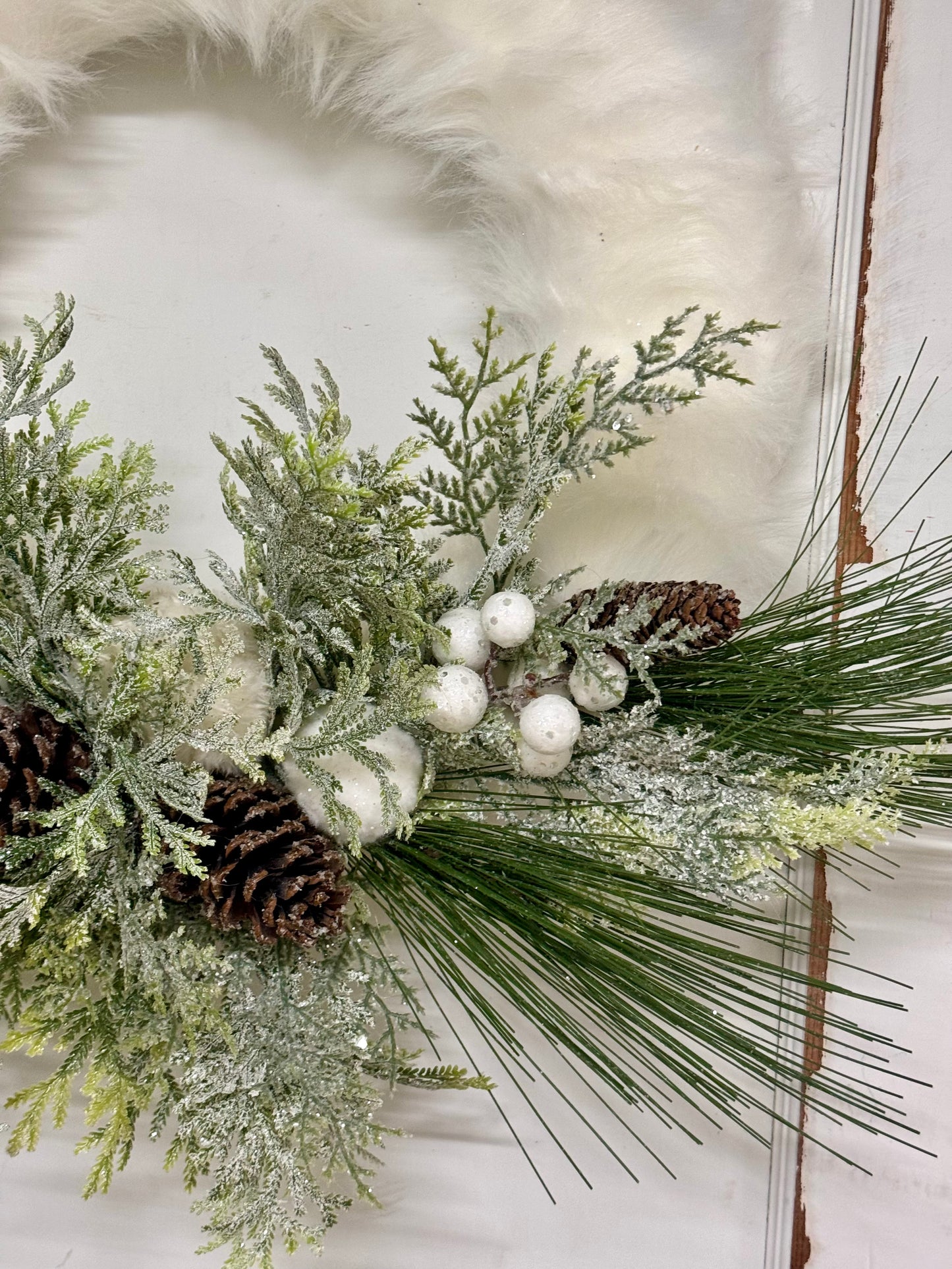 24 Inch Fur Pinecone And Berry Greenery Wreath