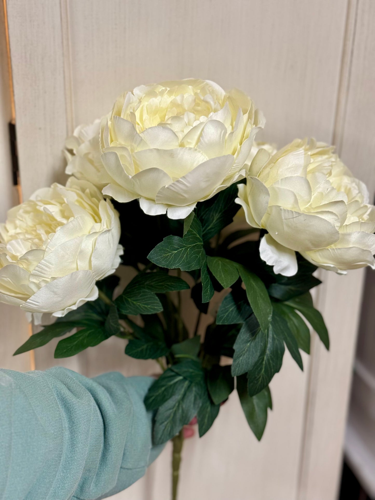 20 Inch Peony Cream Bush