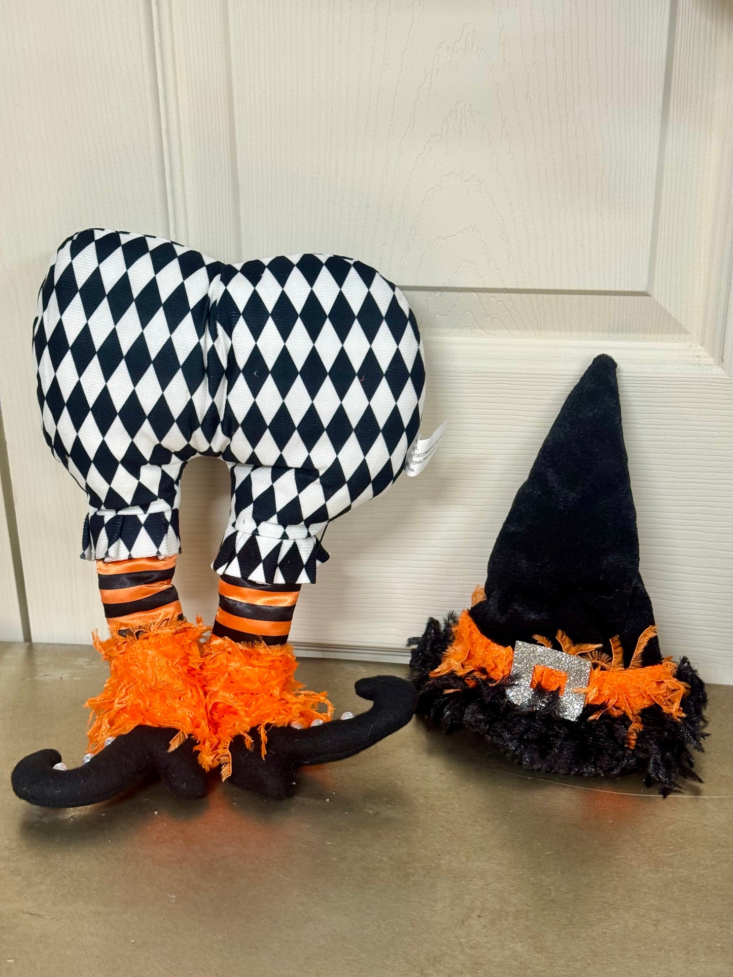 20 Inch Black White Harlequin 2 Piece Witch Wreath Attachment Kit