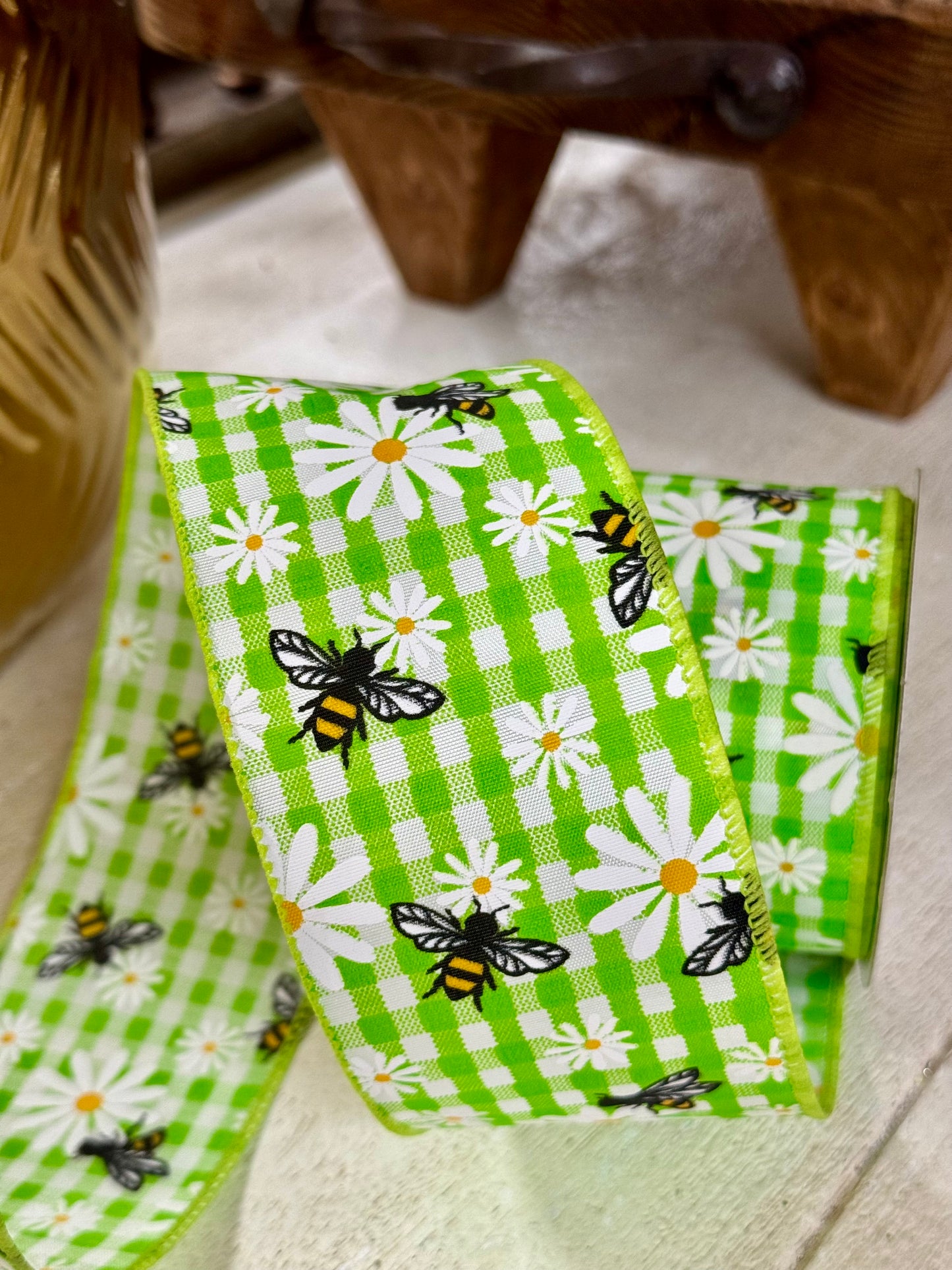2.5 Inch By 10 Yard Green And White Bees And Daises Gingham Check Ribbon