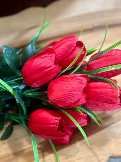 19 Inch Red Tulip Floral Bush