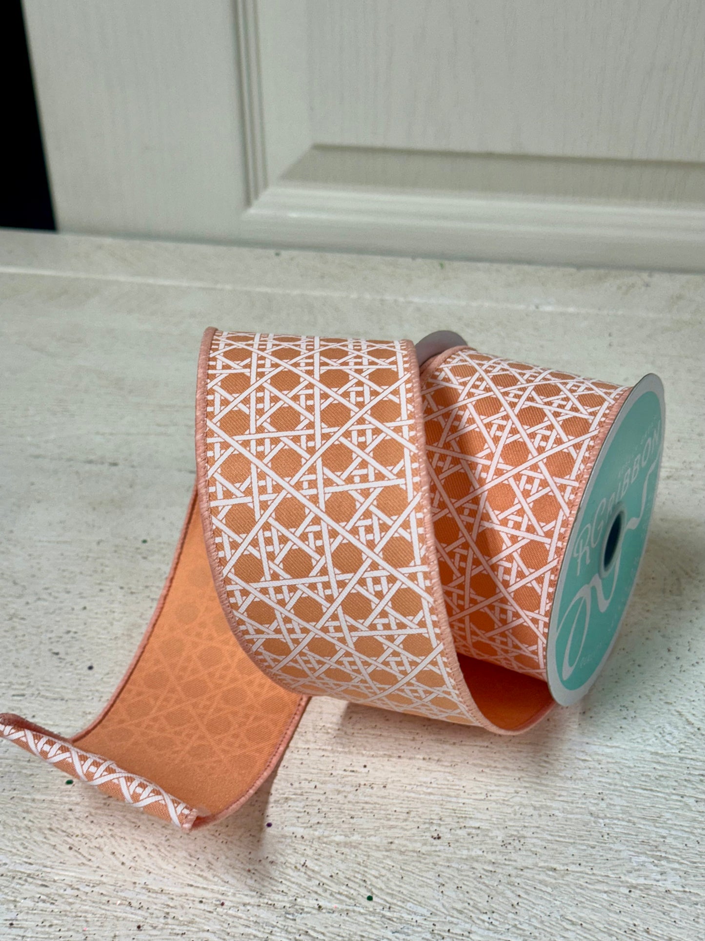 2.5 Inch By 10 Yard Peach And White Basket Weave Ribbon