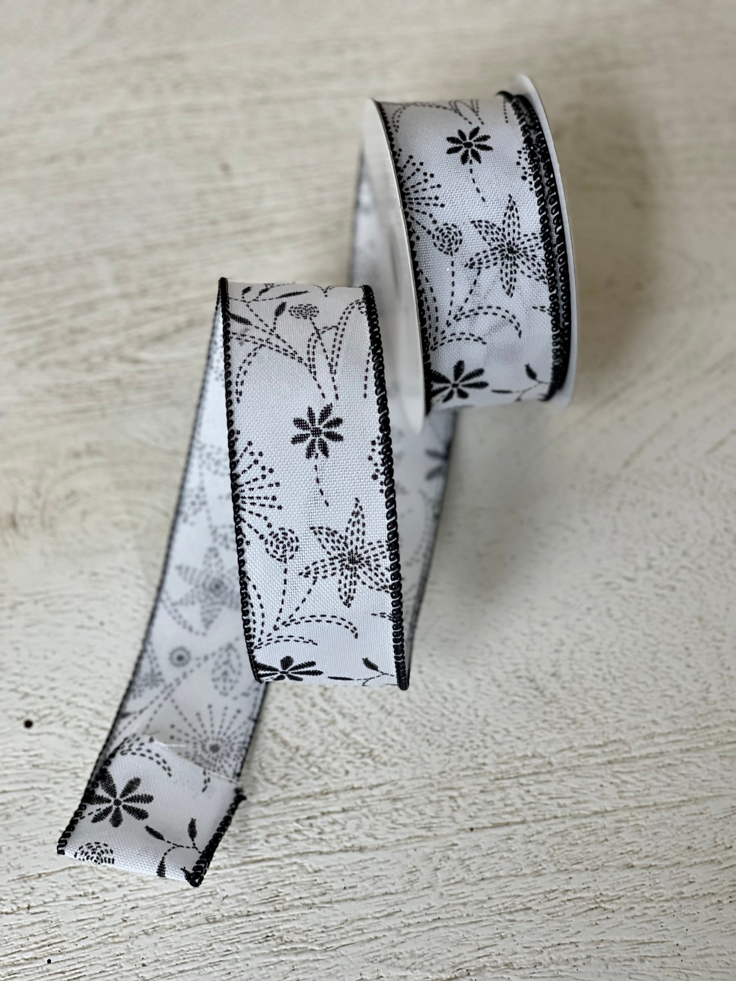 1.5 Inch By 10 Yard Black Doodle Flowers Print Ribbon
