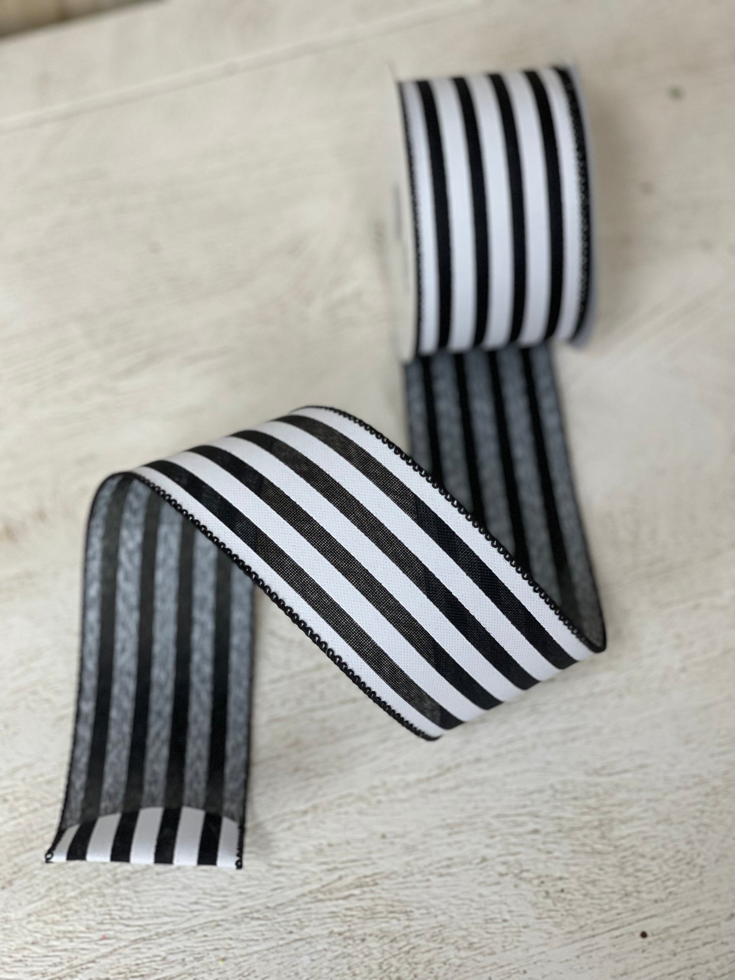 2.5 Inch By 10 Yard Black And White Cabana Striped Ribbon