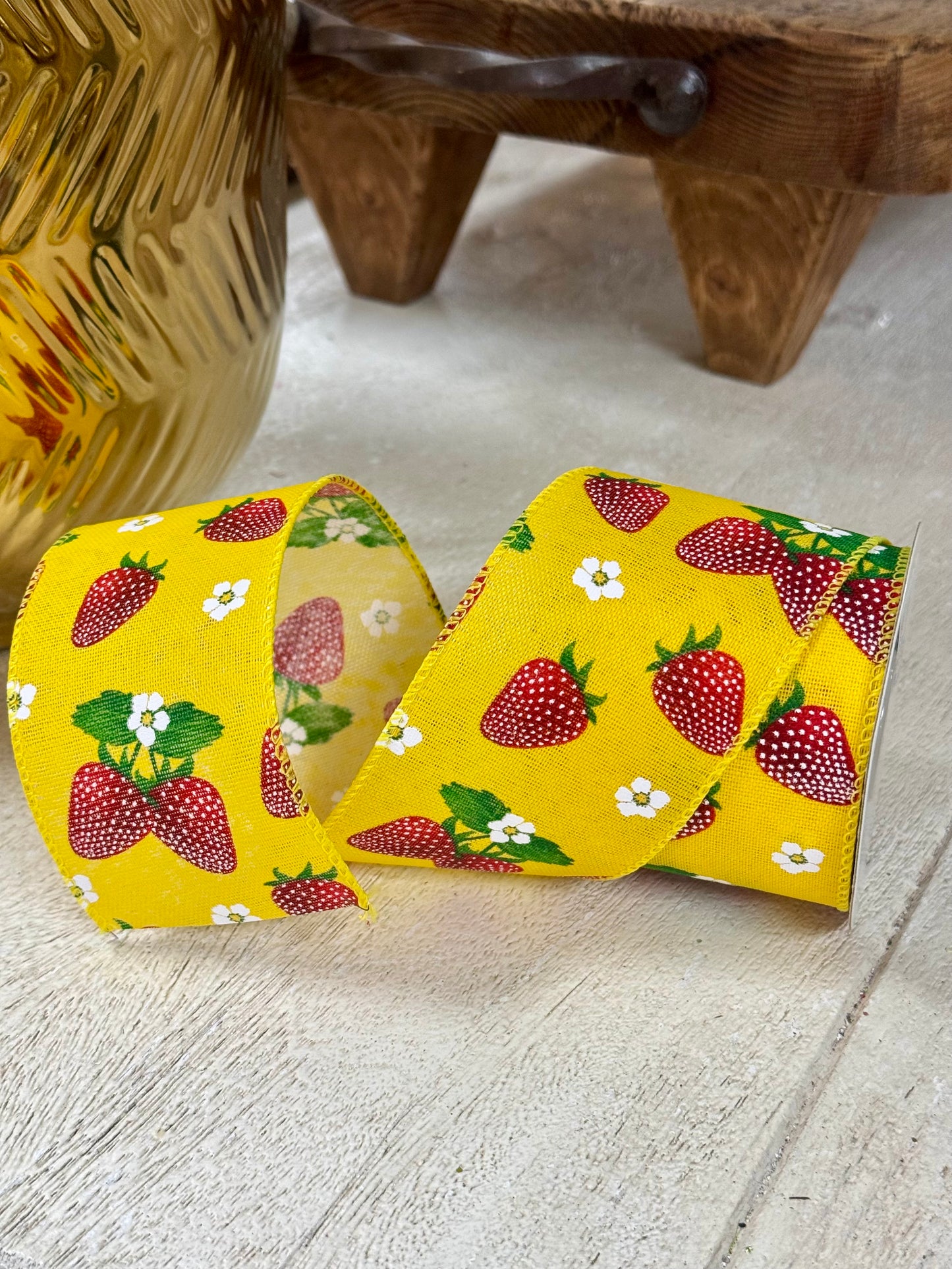 2.5 Inch By 10 Yard Yellow Strawberry Blossom Ribbon