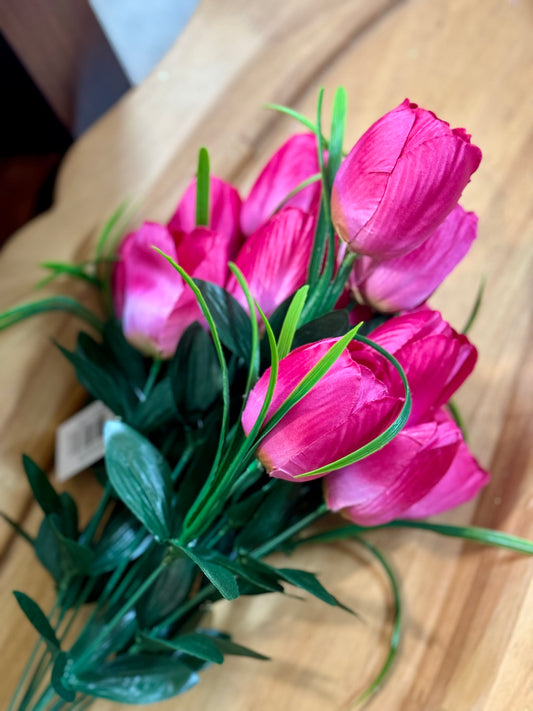 19 Inch Fuchsia Tulip Floral Bush