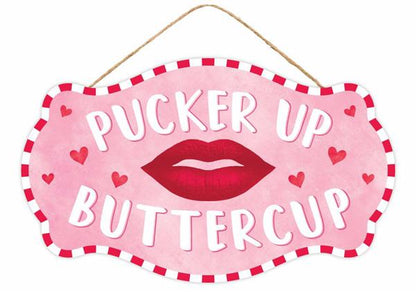 12.5 Inch Pucker Up Buttercup Wooden Wreath Sign