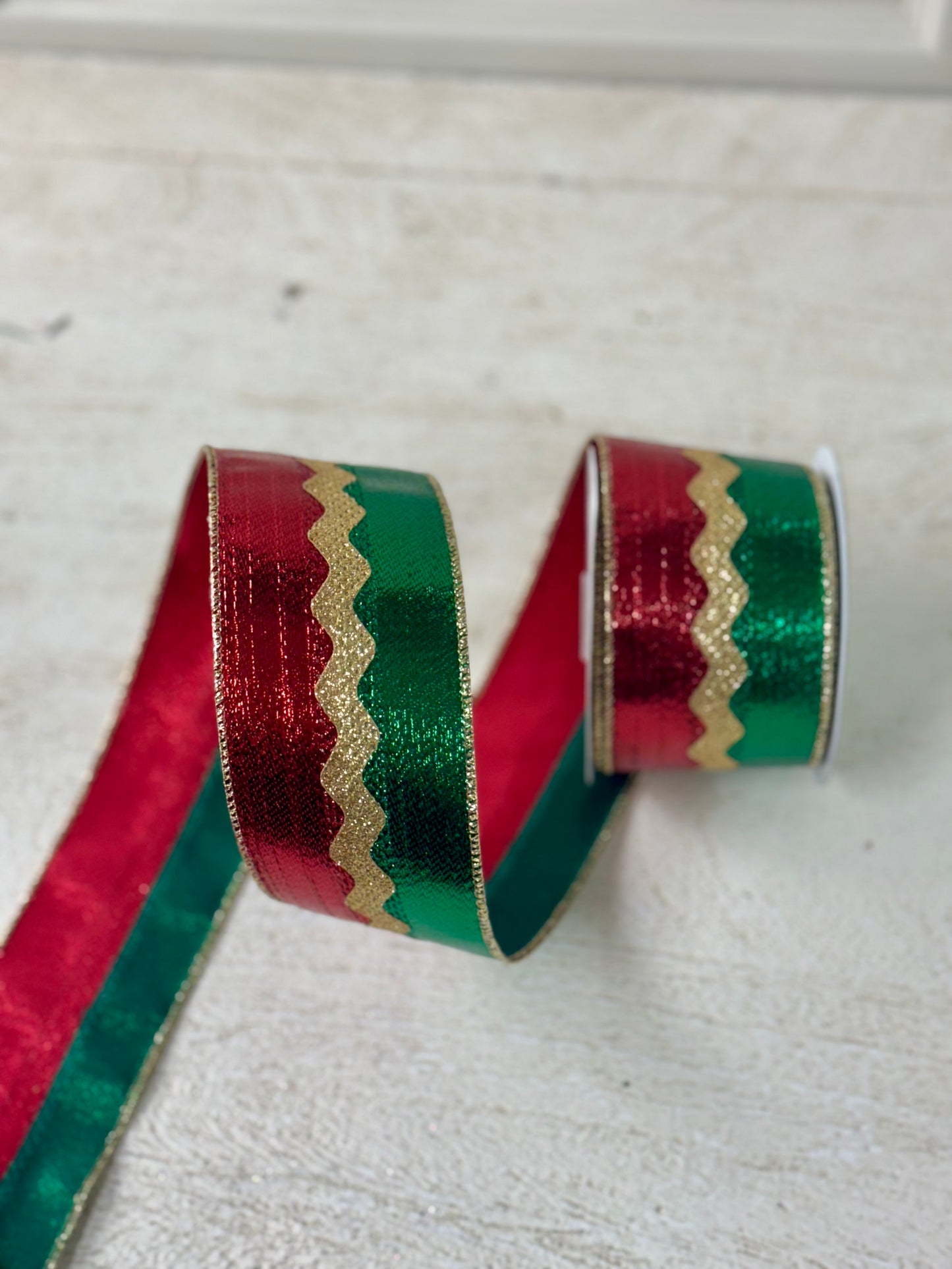 2.5 Inch By 10 Yard Emerald And Red Metallic Stripe Ribbon With Gold Ric Rac