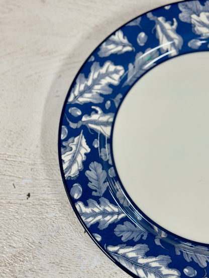 11.5 Inch One Hundred 80 Degrees Blue And Whit Leaf Melamine Plate