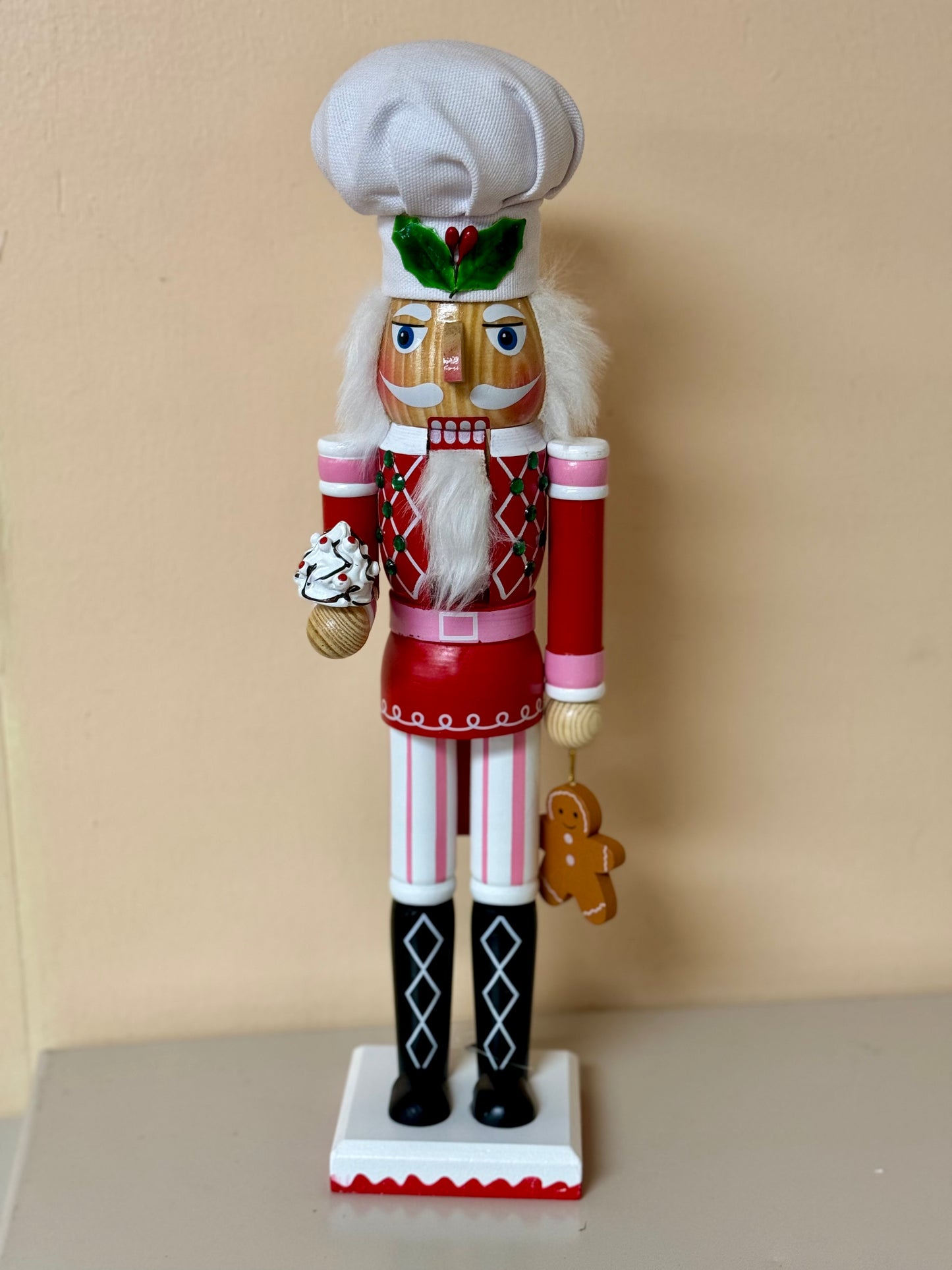 15 Inch Wood Candy Chef Nutcrackers Two Styles