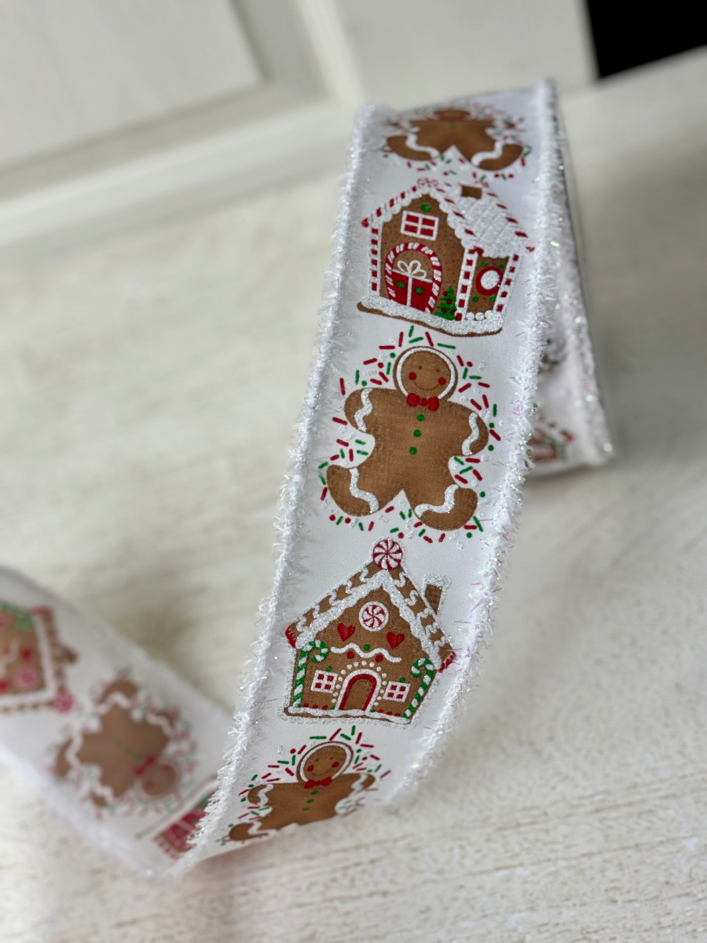 2.5 Inch By 10 Yard Gingerbread Ribbon With White Drift Edging