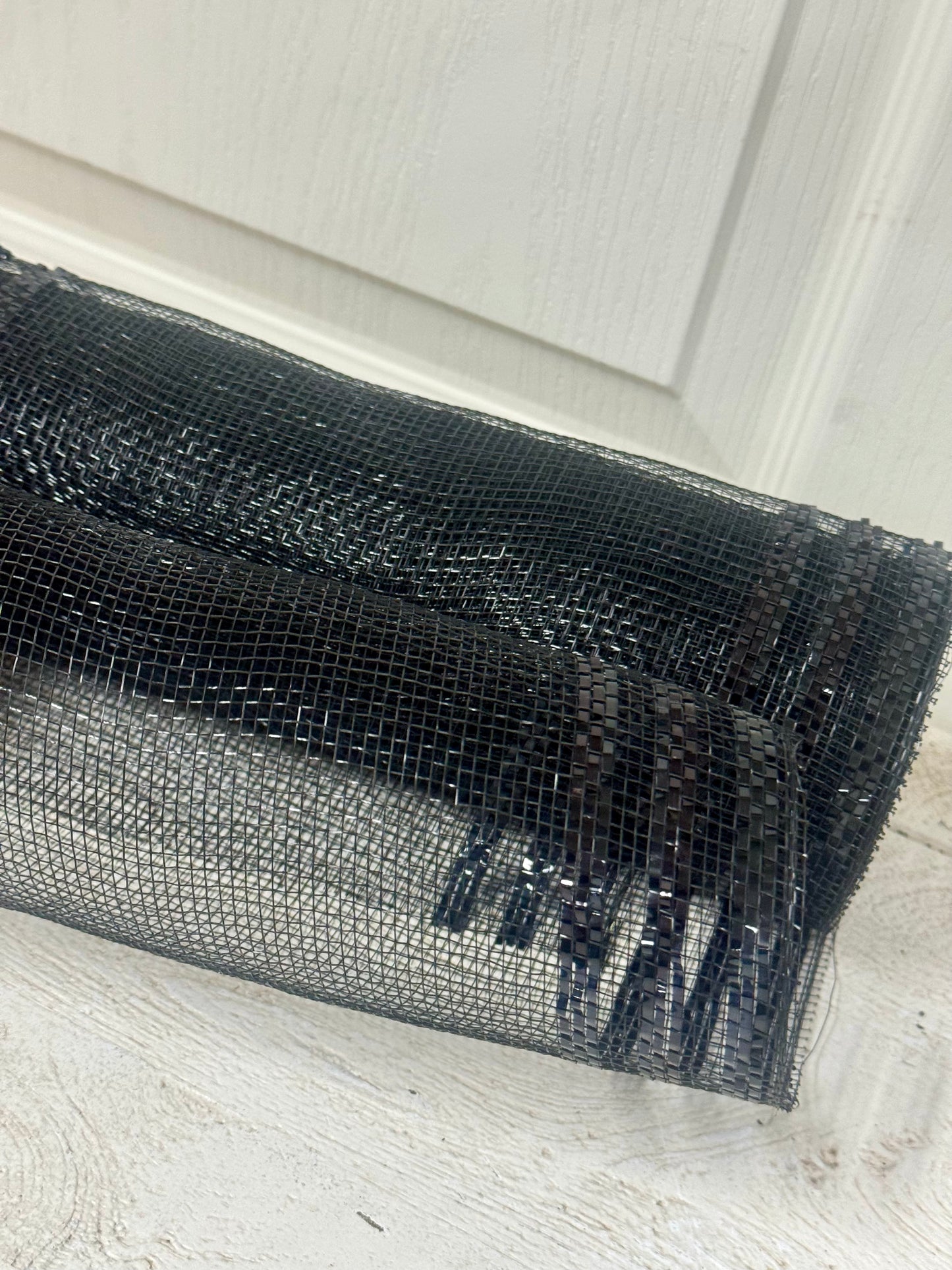 10 Inch By 10 Yard Black Border Stripe Metallic Mesh