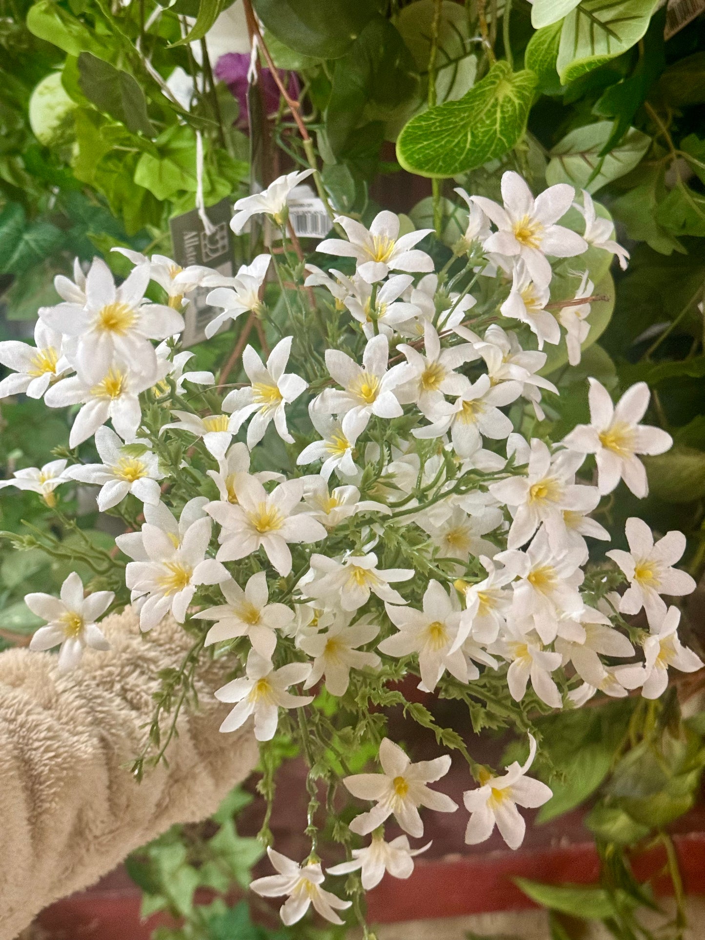 22 Inch White Mini Flower Bush