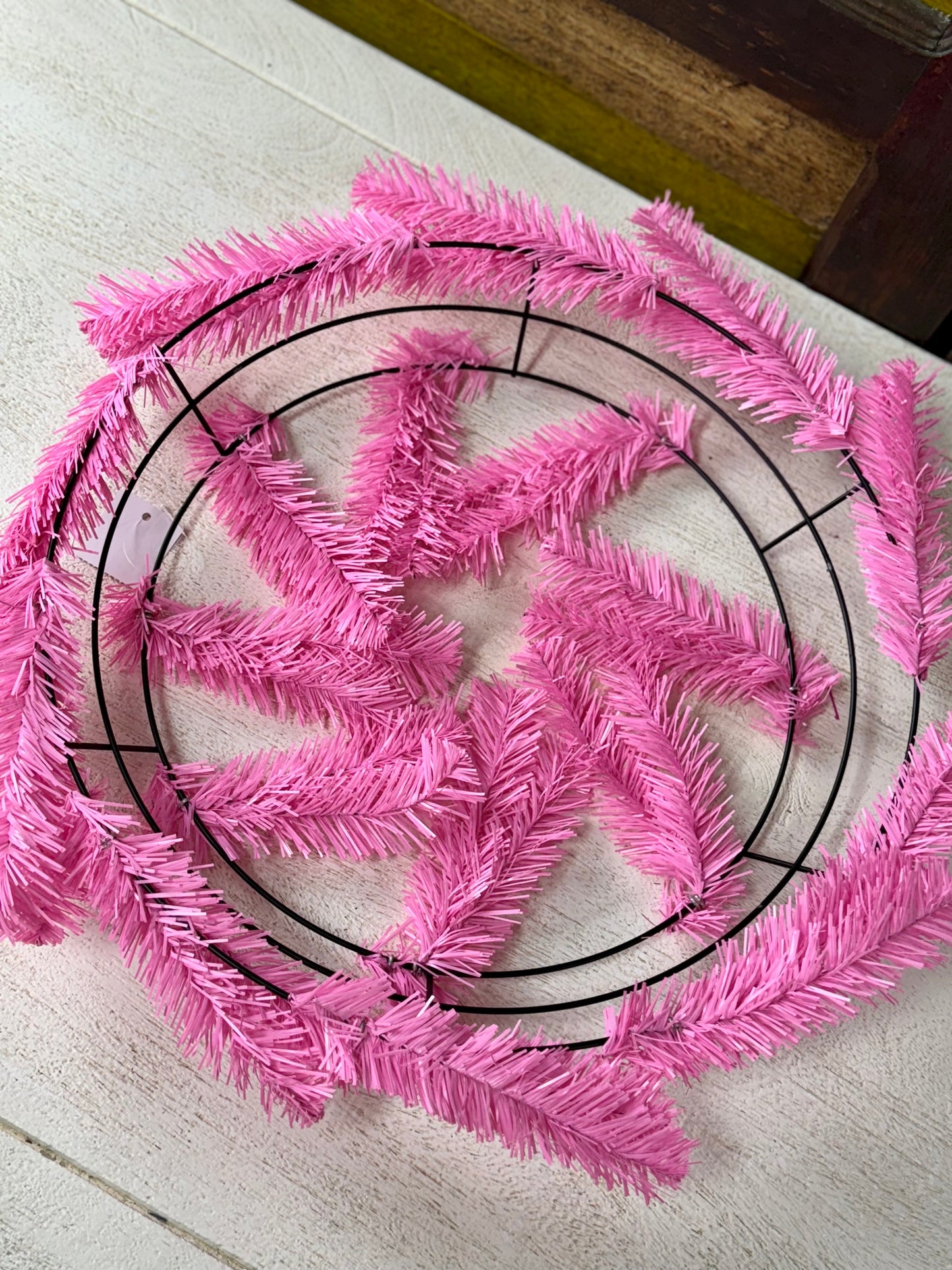 15 Inch Wire 25 Inch Oad Pink Work Wreath