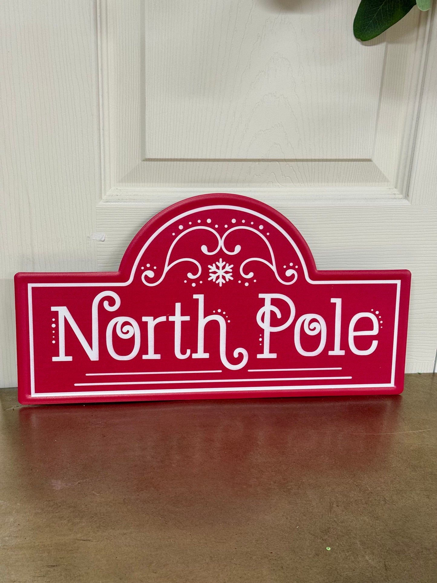 15 Inch Red And White North Pole Street Metal Sign
