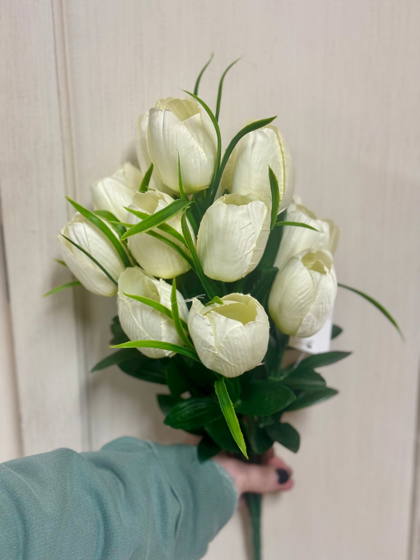 19 Inch Cream Tulip Floral Bush