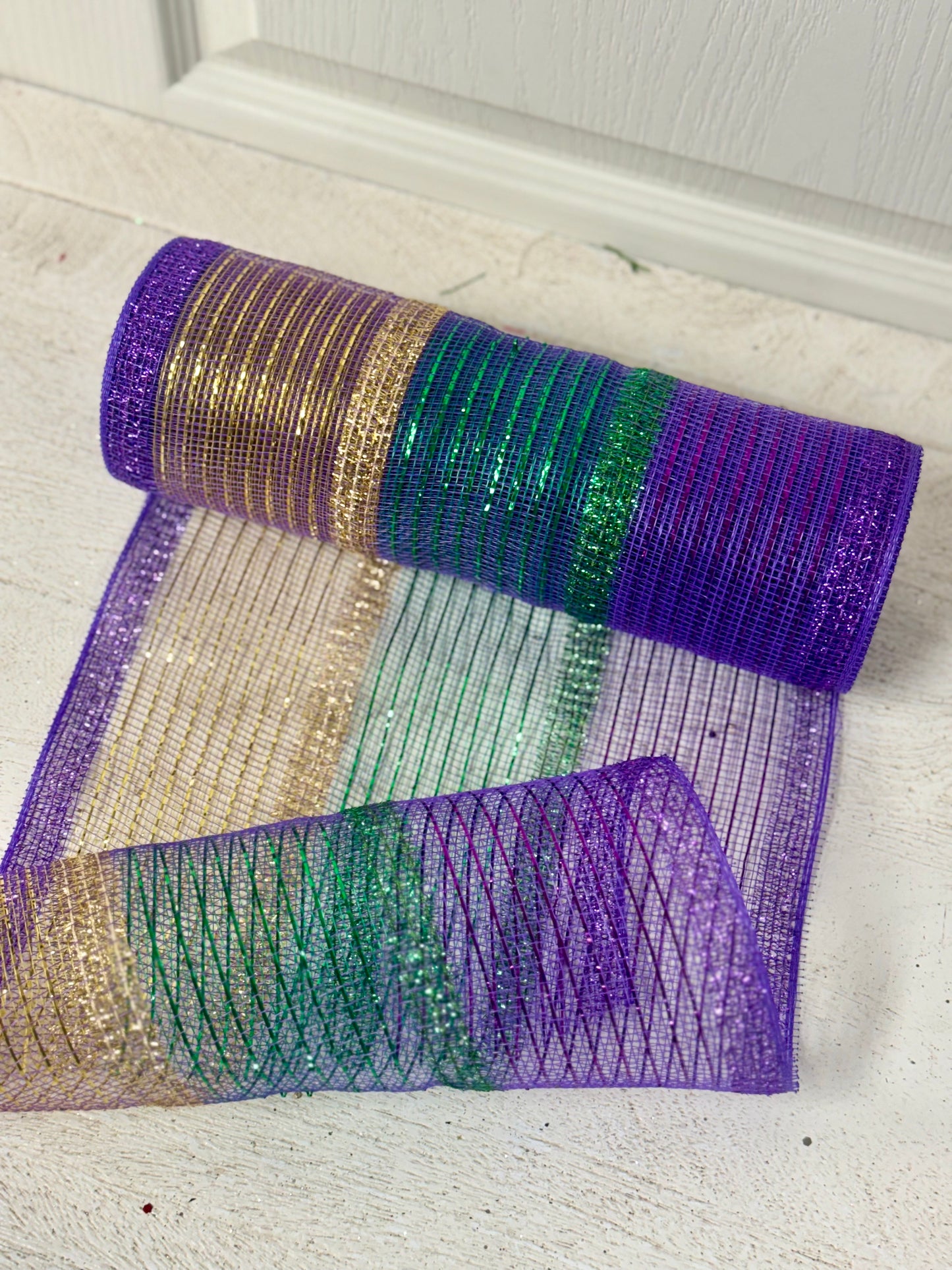 10 Inch By 10 Yards Mardi Gras Plaid Foil Mesh