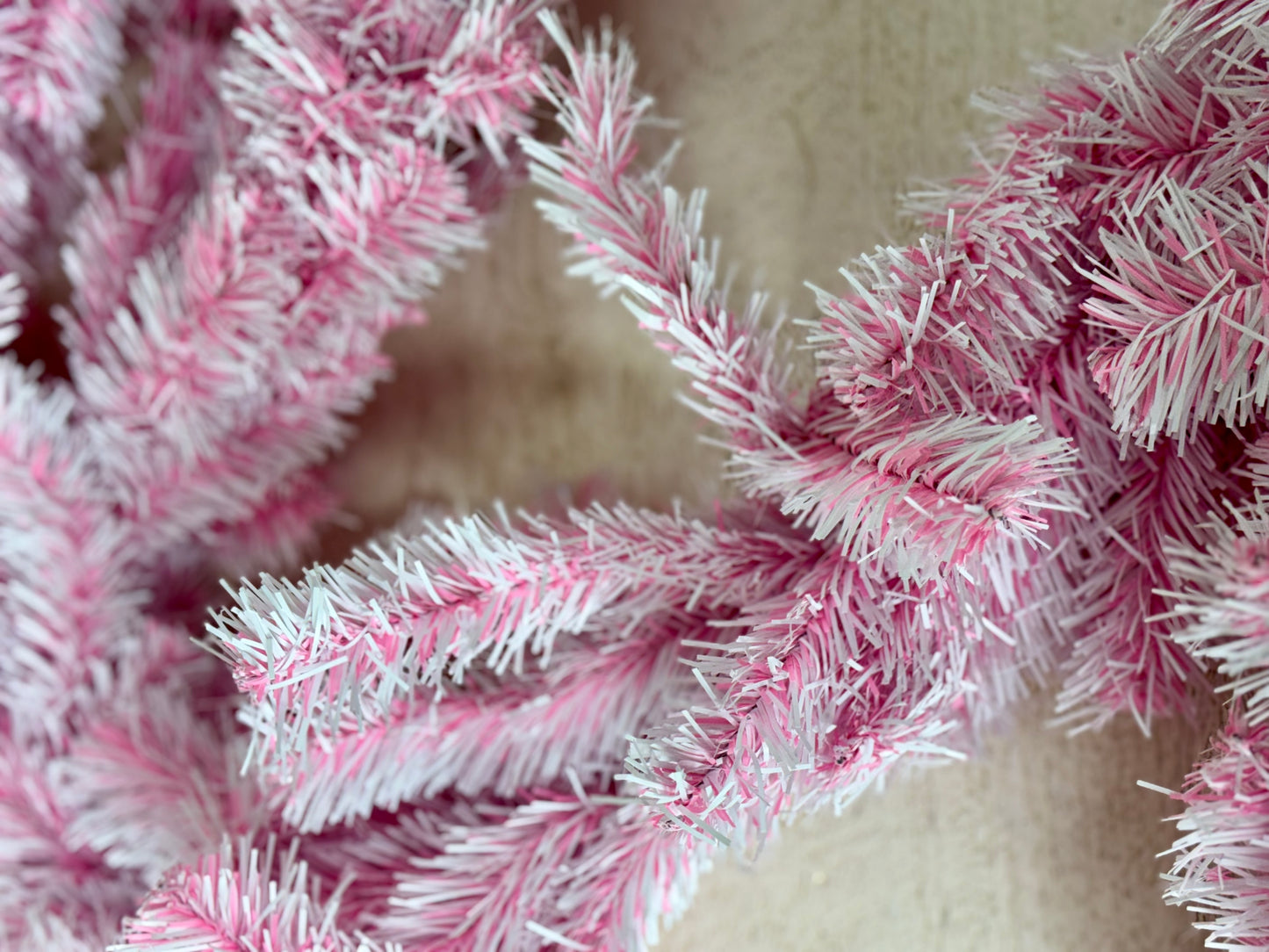 6 Foot Unlit Pink And White Garland