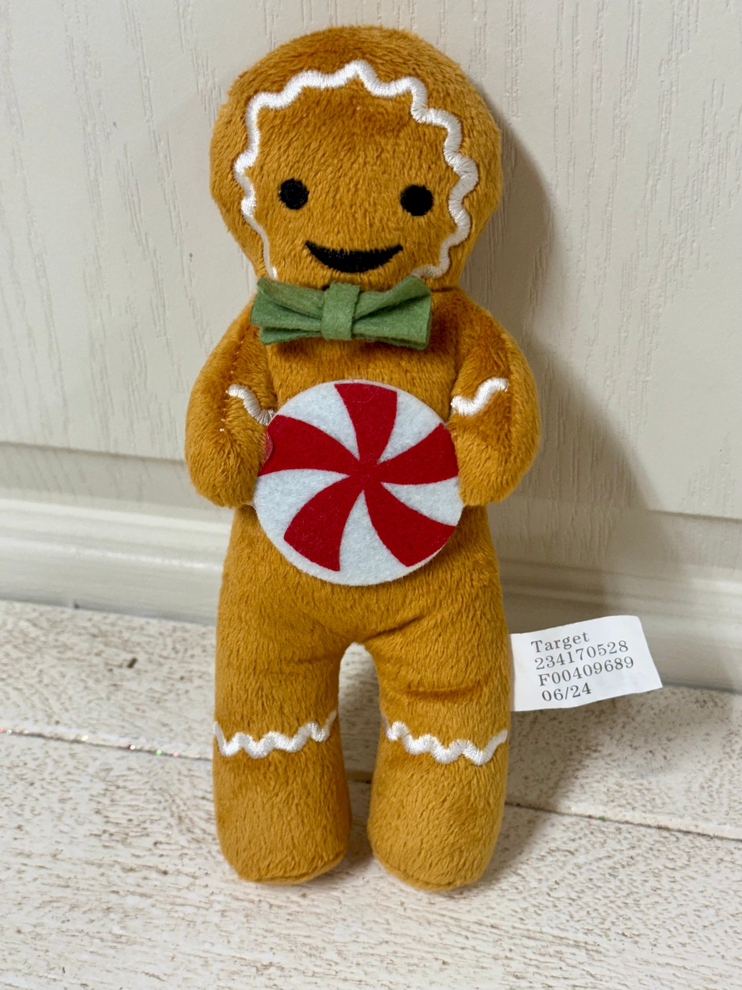 8 Inch Plush Gingerbead Holding A Peppermint