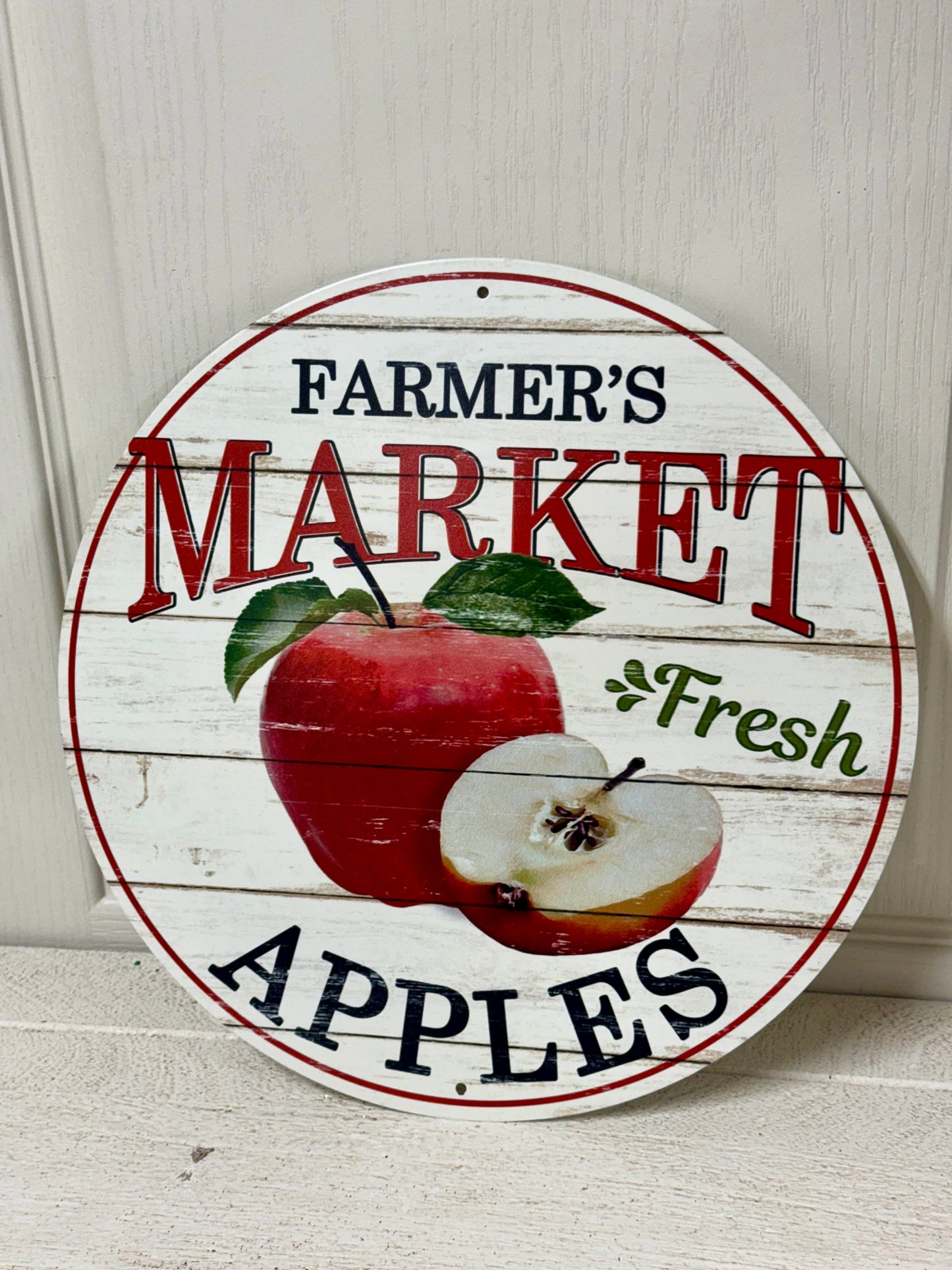 12 Inch Apple Farmers Market Metal Round Sign