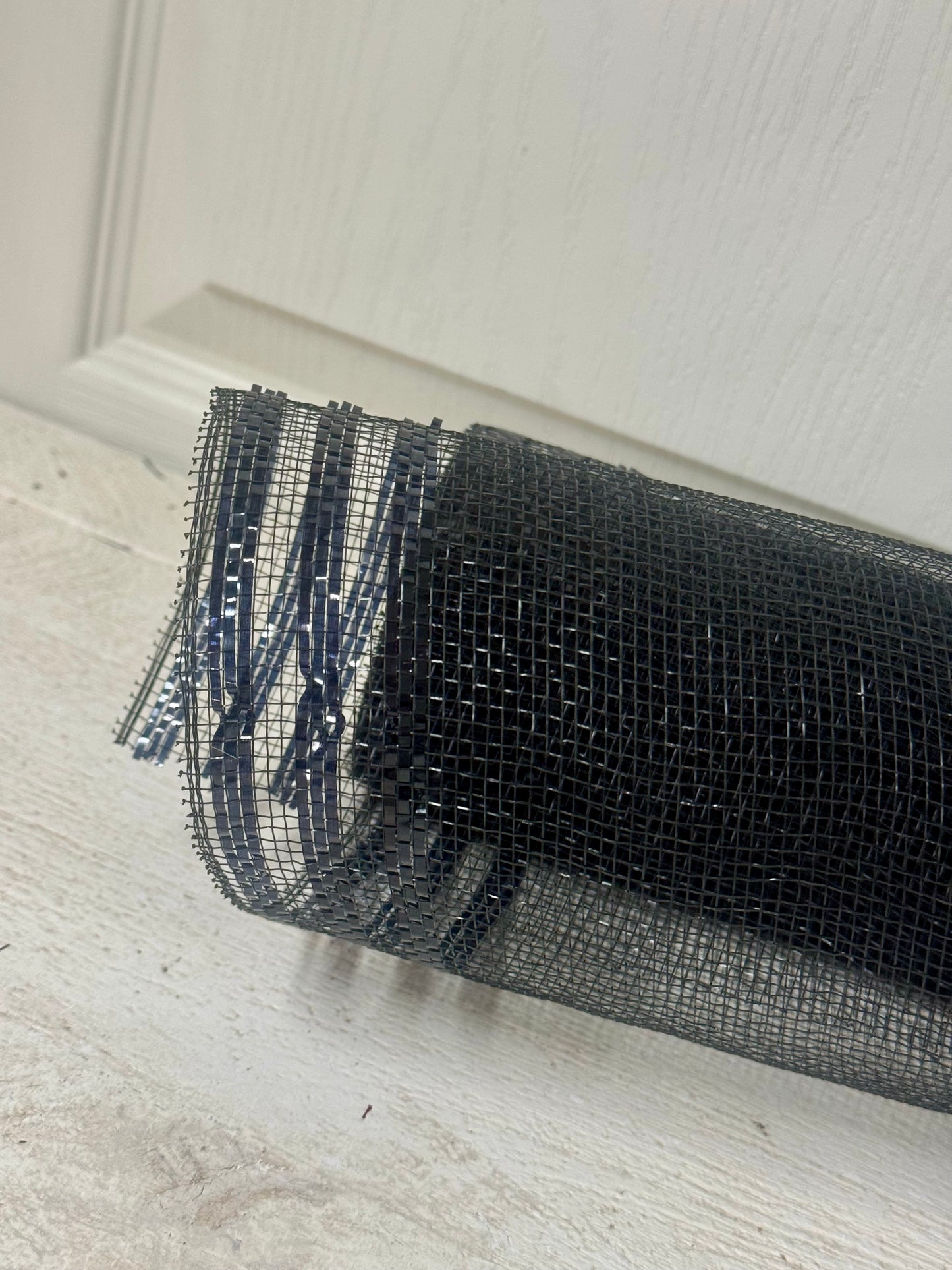 10 Inch By 10 Yard Black Border Stripe Metallic Mesh