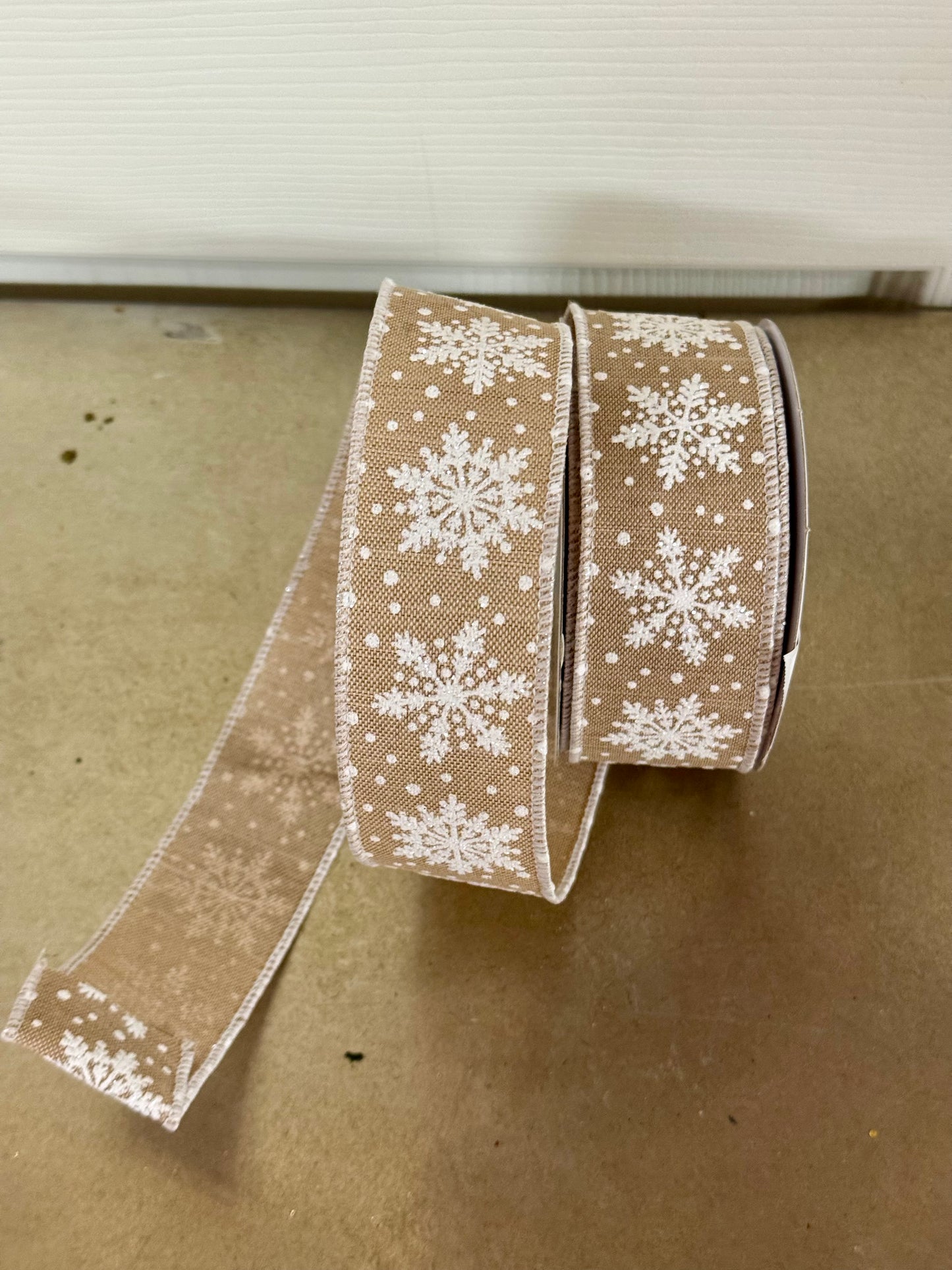 1.5 Inch By 10 Yard Tan And White Snowflake Ribbon